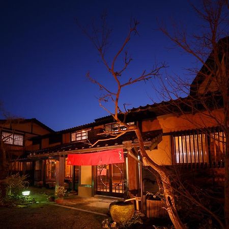 Yufuin Ryokan Tadaima Buitenkant foto