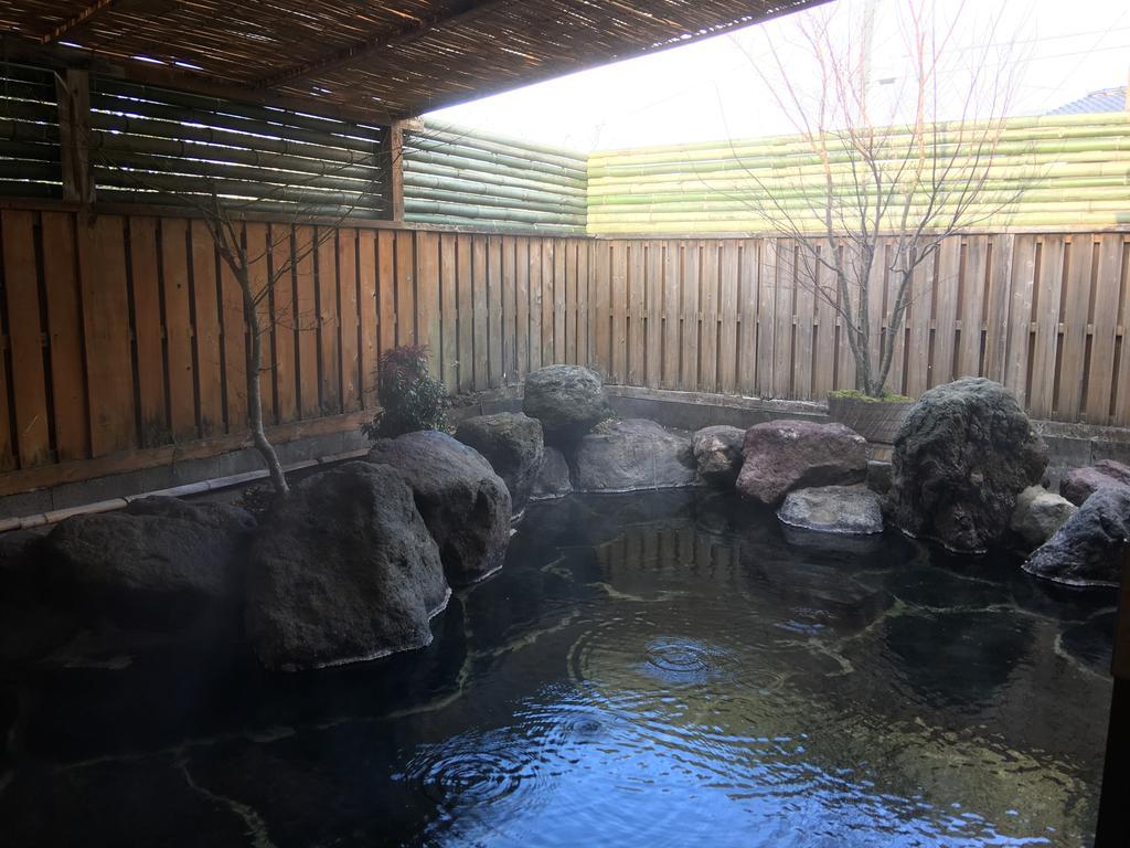 Yufuin Ryokan Tadaima Buitenkant foto