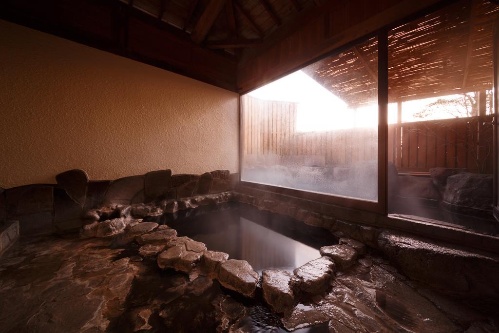 Yufuin Ryokan Tadaima Buitenkant foto